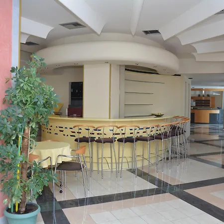 Scandinavia 3 Star Paralía