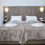 Scandinavia 3 Star 2* Paralía
