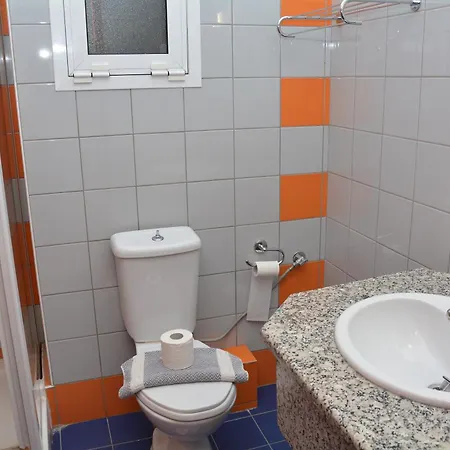 Scandinavia 3 Star Hotel 2*