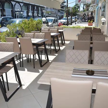 Hotel Scandinavia 3 Star 2*